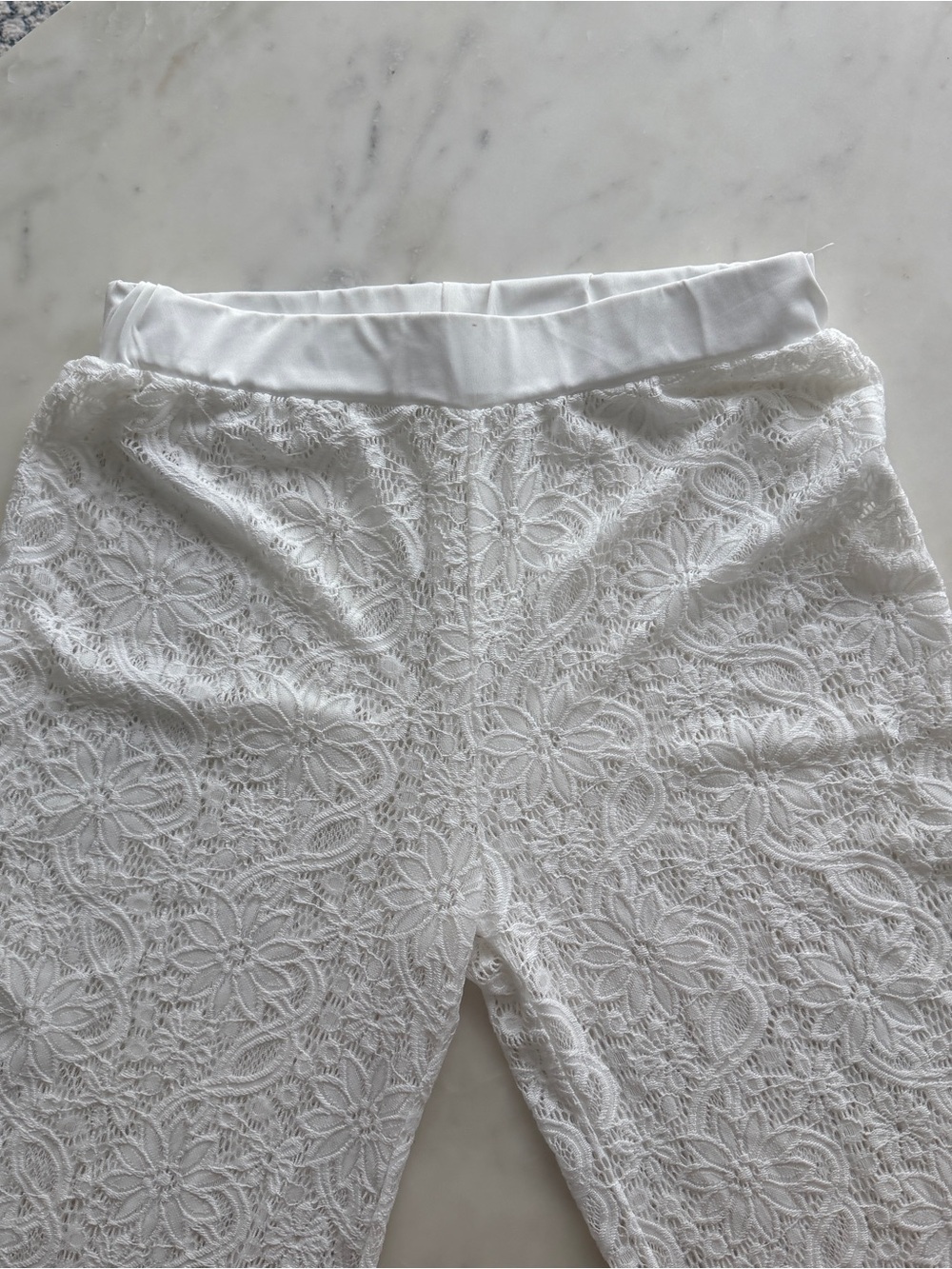 White Lace Three Piece Set - Picture 7 of 9